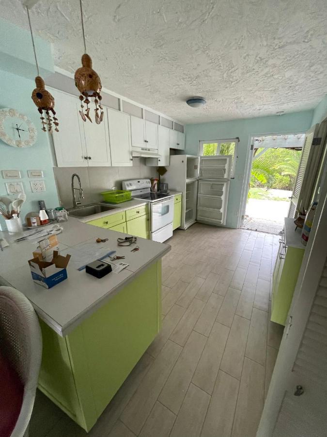 Sunny Villa In The Marina - Excellent Water Views Jolly Harbour エクステリア 写真