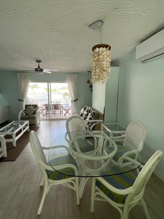 Sunny Villa In The Marina - Excellent Water Views Jolly Harbour エクステリア 写真