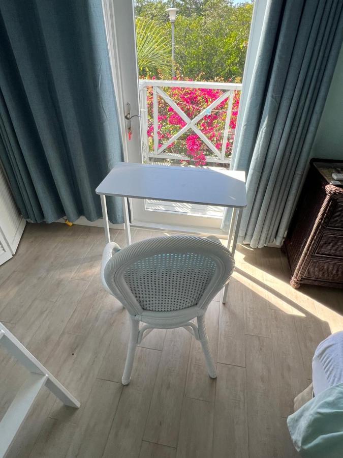 Sunny Villa In The Marina - Excellent Water Views Jolly Harbour エクステリア 写真