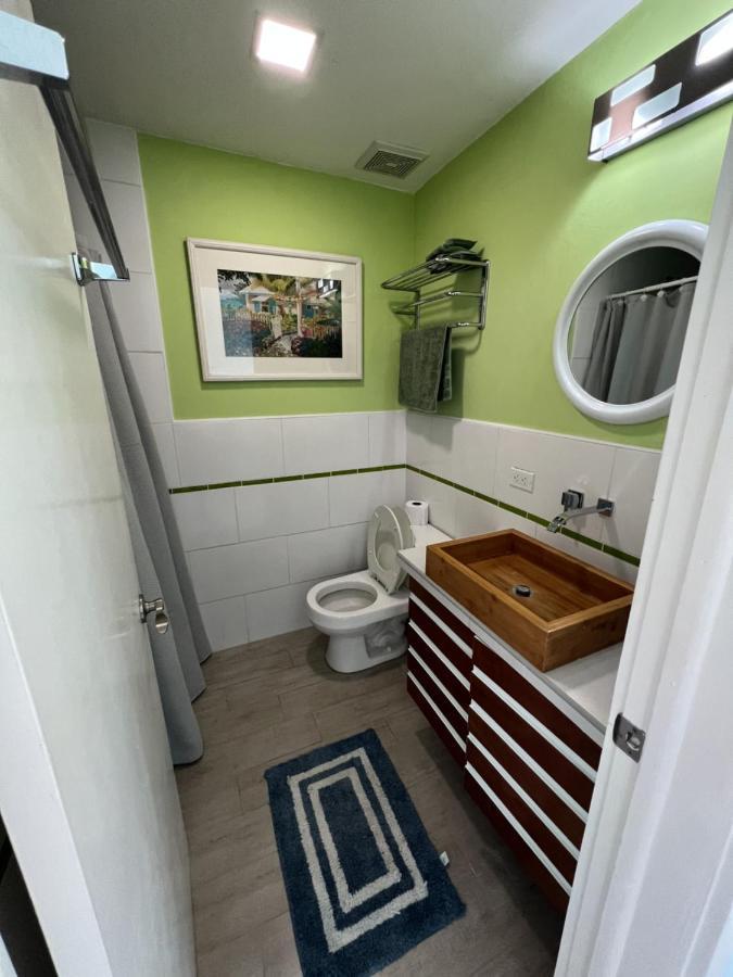 Sunny Villa In The Marina - Excellent Water Views Jolly Harbour エクステリア 写真